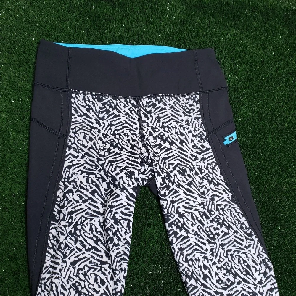Lululemon Womens Run Top Speed Cropped Leggings Size 4 Fitness Yoga Stretchy